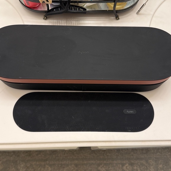 Dyson Airstraight- Pink and Purple LIKE NEW - Picture 9 of 9